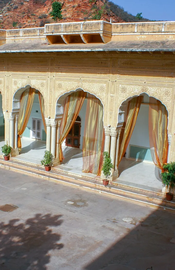 Arcaded courtyard of a Rajasthan heritage palace hotel